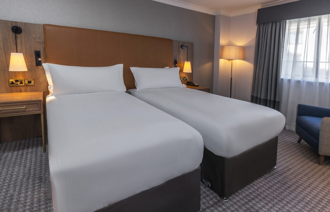 Oxford Classicaccessibletwin Carousel Desktop 1