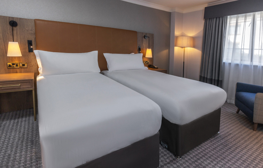 Oxford Classicaccessibletwin Carousel Desktop 1