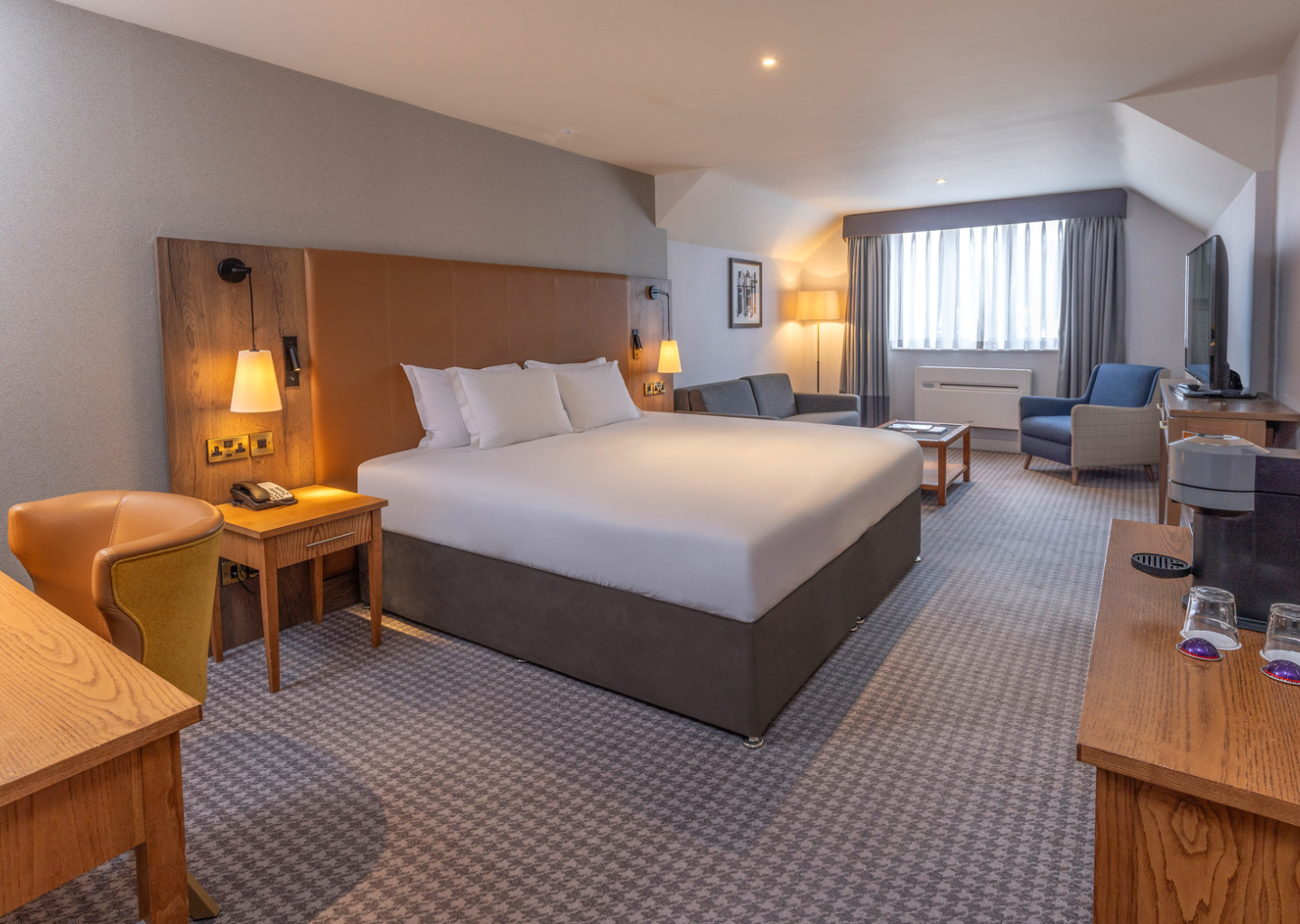 SUPERIOR ROOM