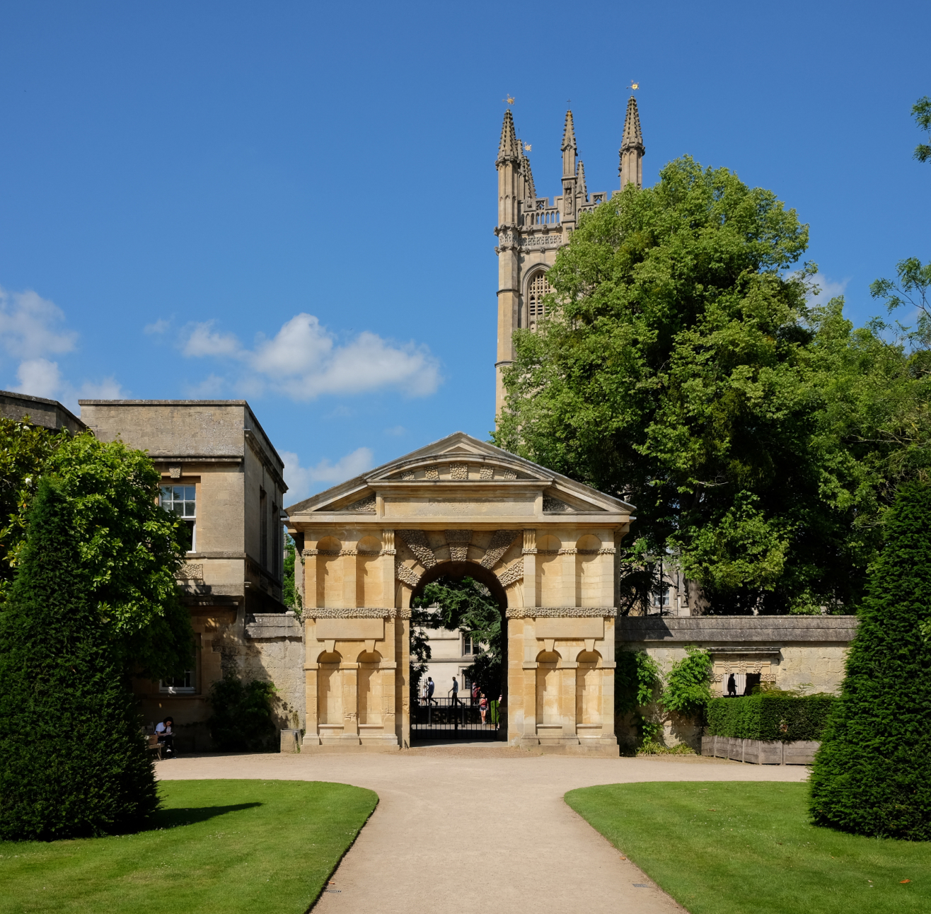 Oxford Homepage Keyinformation Desktop 01