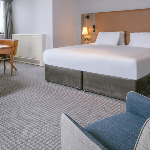 <p>JUNIOR SUITE</p>