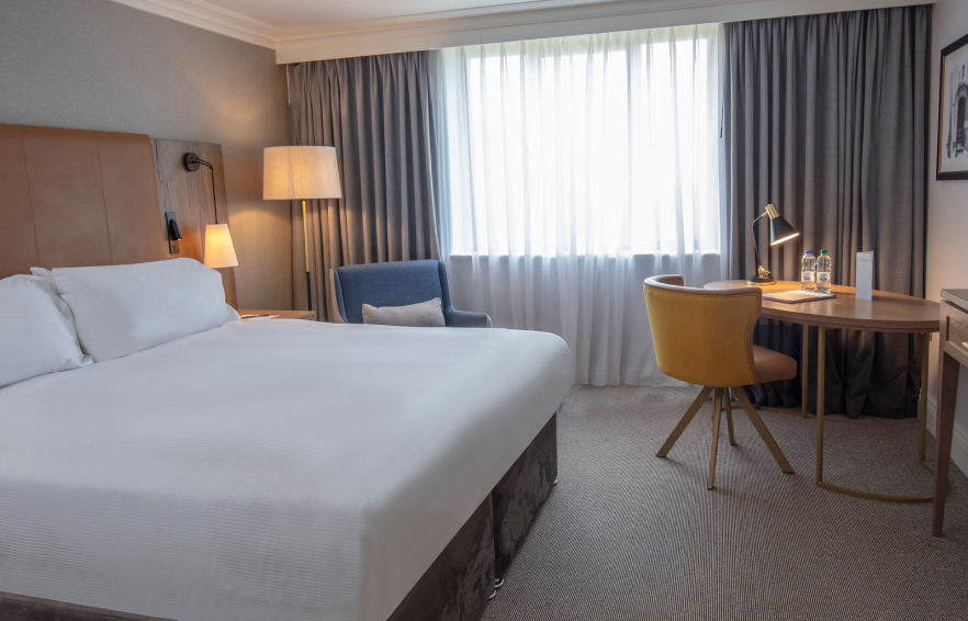 Oxford Classicking Carousel Desktop 3