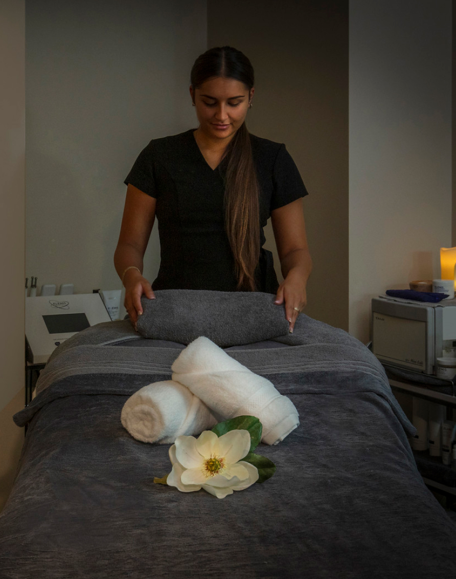 Oxford Belfry MAY HALF TERM Crosssell Desktop Primary CTA 1 (Spa)