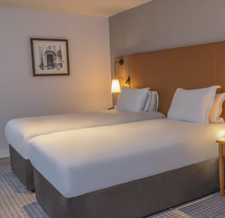 SUPERIOR TWIN ROOM
