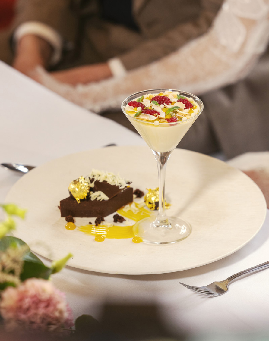 Oxford Belfry MAIN WEDDINGS Crosssell Desktop Primary CTA 3 (Top Tips)