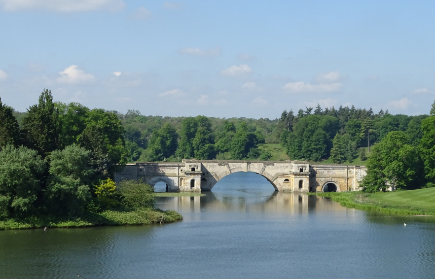 Oxford Belfry MAIN THINGS TO DO Carousel Desktop TTD In Oxfordshire Carousel