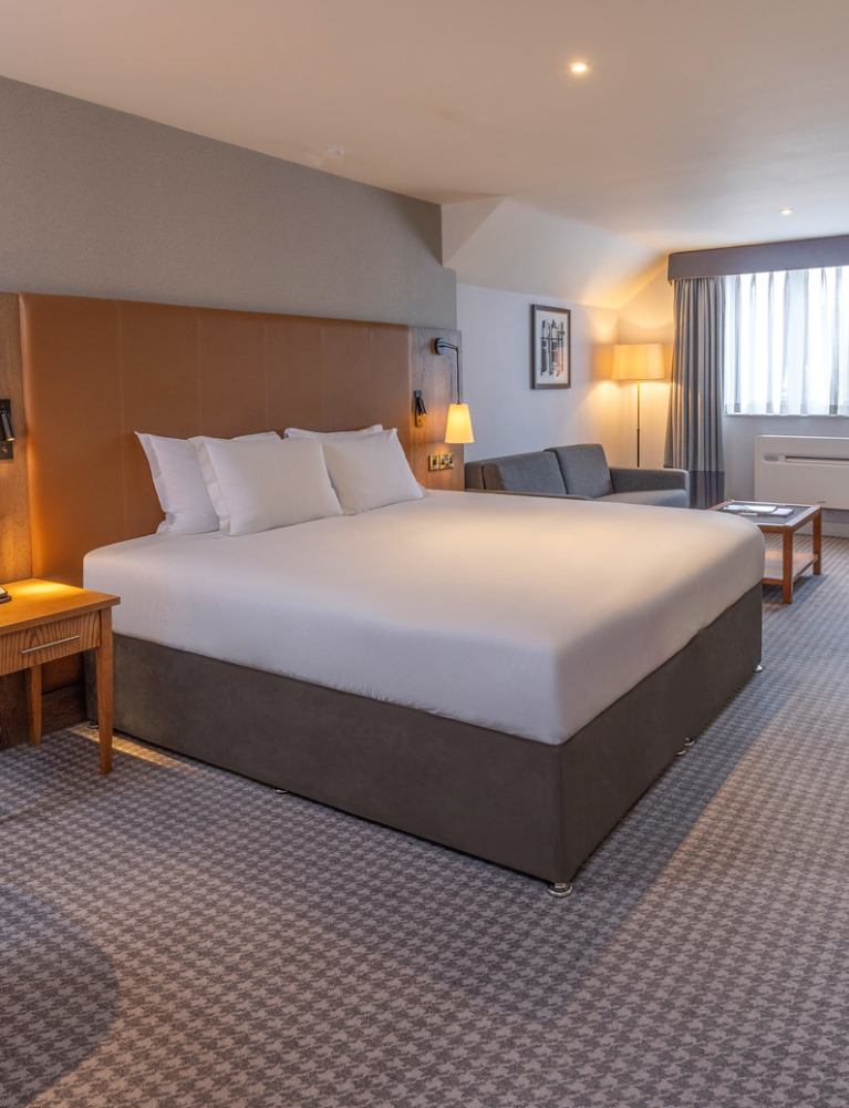 SUPERIOR ROOM